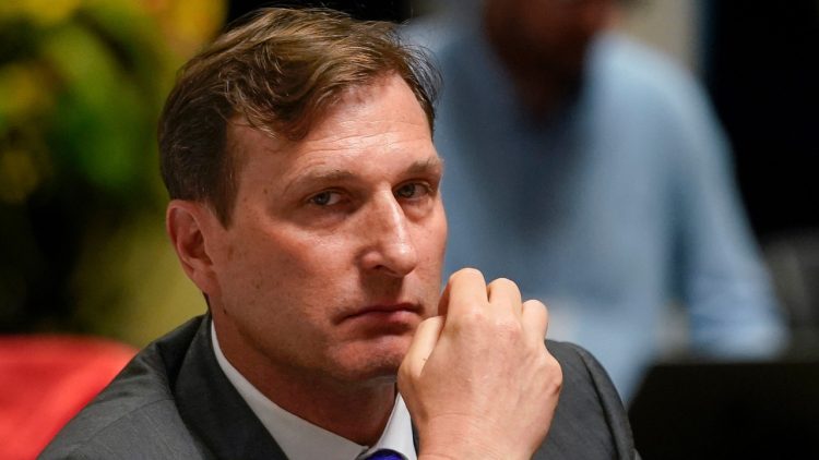 Rep. Dan Goldman calls McCarthy strategy on Santos a ‘cop out’